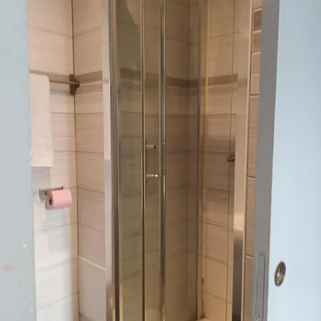 Azur Hotel Paris